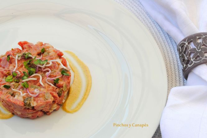 steaktartarsinhuevo